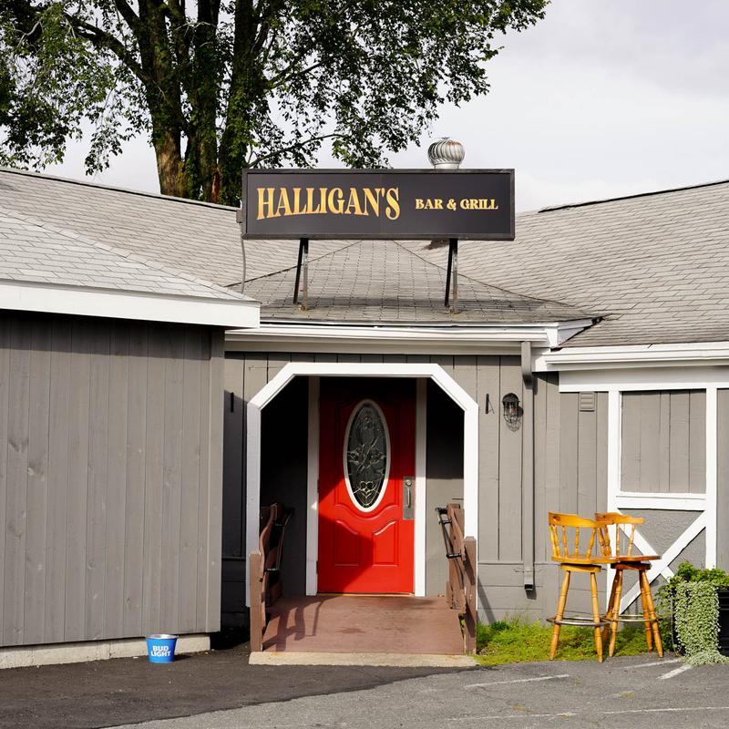 Halligan's Bar And Grill